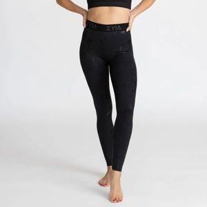 EUC Zyia Banded Blsck Marble Leggings